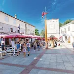 Apartmán Front In *
