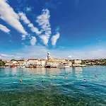 Front In * Pinezići